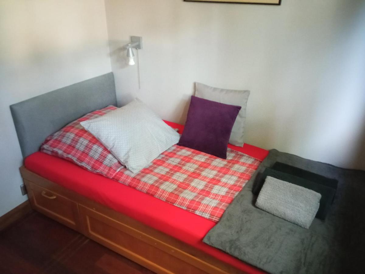 Niewielki Pokoj Jedno Lub Dwuosobowy W Duzym Mieszkaniu W Gdansk Wrzeszcz Ul Smoluchowskiego Kolo Akademii Medycznej - Cooliving Esterno foto