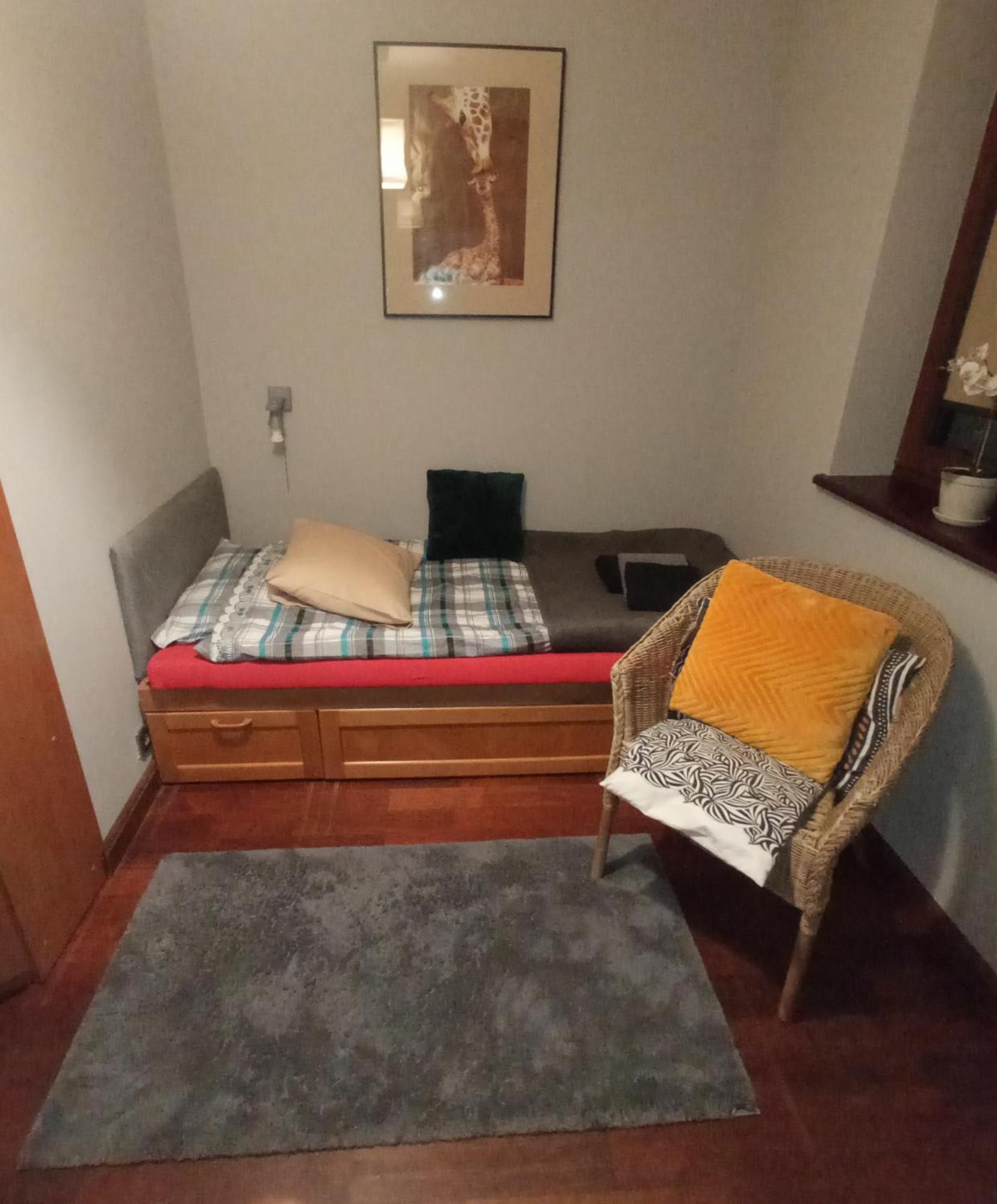 Niewielki Pokoj Jedno Lub Dwuosobowy W Duzym Mieszkaniu W Gdansk Wrzeszcz Ul Smoluchowskiego Kolo Akademii Medycznej - Cooliving Camera foto
